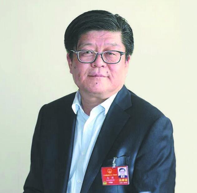推動綠色產業發展 助力實現“雙碳”目標——訪全國人大代表、金晶(集團)有限公司董事長王剛