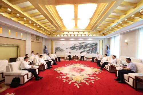 中國電建黨委副書記、總經理王斌與山東省委常委、煙臺市委書記江成會談