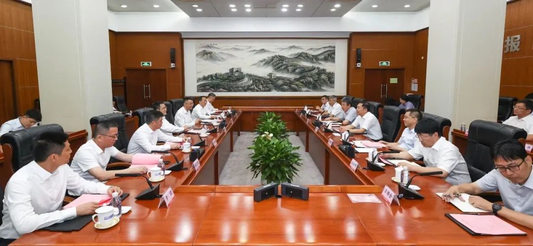 中核集團(tuán)黨組副書記、總經(jīng)理顧軍會(huì)見蘇州市委副書記、市長吳慶文一行