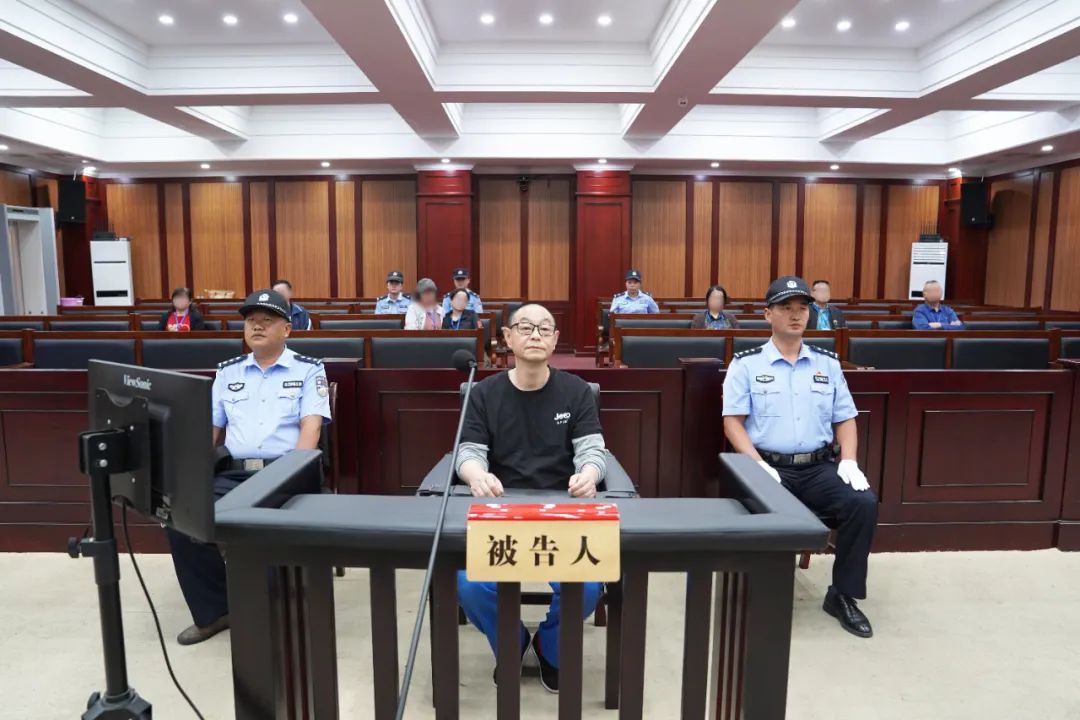 貴州電網有限責任公司原黨委委員、工會主席張帆受賄案一審宣判