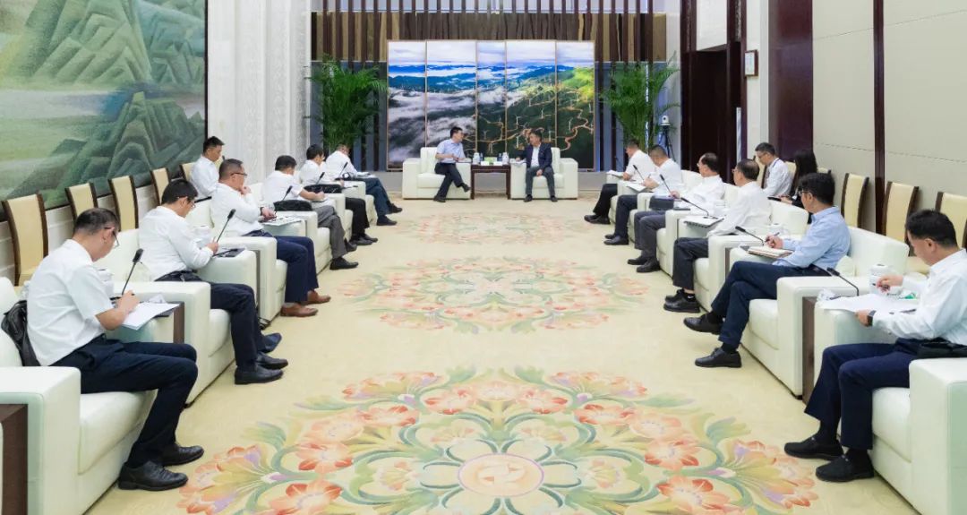 國(guó)家電投黨組書記、董事長(zhǎng)劉明勝會(huì)見(jiàn)上海電氣