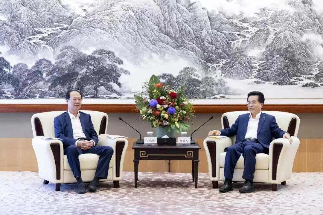 中國(guó)電建黨委書記、董事長(zhǎng)丁焰章赴香港開(kāi)展系