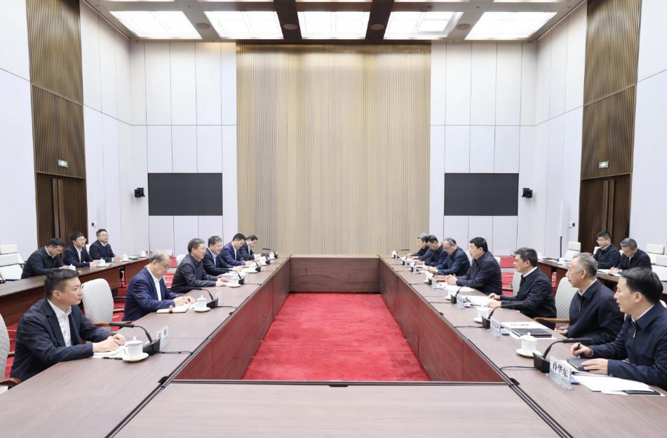 中國電氣裝備董事長李洪鳳、總經理周群拜訪國家電網公司董事長張智剛、總經理龐驍剛