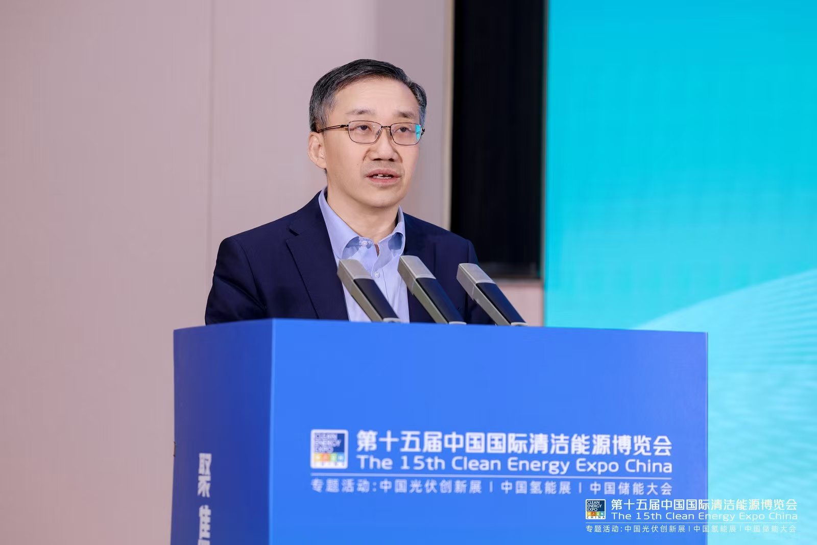 中電聯副秘書長劉永東：我國清潔能源發展迅猛，新型電力系統正加速構建