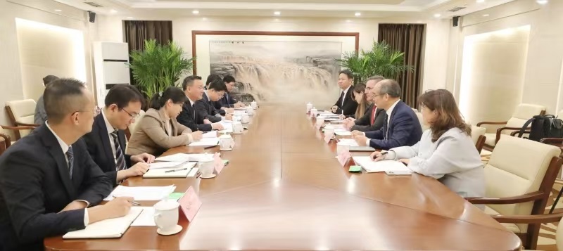 國資委副主任茍坪會見霍尼韋爾智能工業科技集團總裁兼首席執行官路成